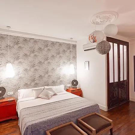 Almirante Bed & Breakfast *